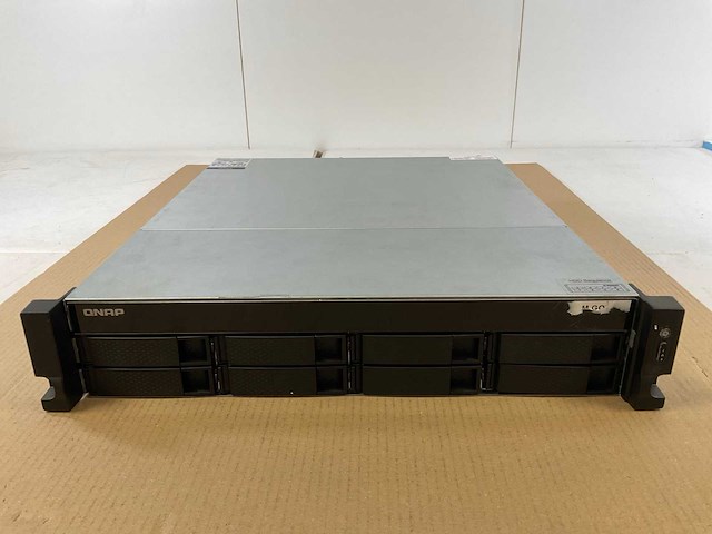 Qnap (ts-831xu) - 7x 8tb sata scalable network attached storage - afbeelding 1 van  8