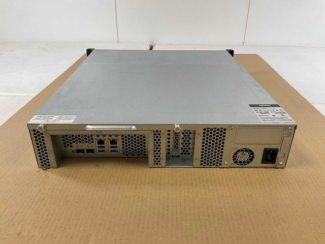 Qnap (ts-831xu) - 7x 8tb sata scalable network attached storage - afbeelding 5 van  8