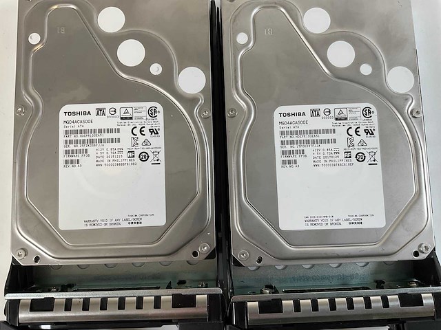 Qnap (ts-ec1680u-rp), 14x 5tb hdd(mg04aca500e) network attached storage - afbeelding 11 van  11