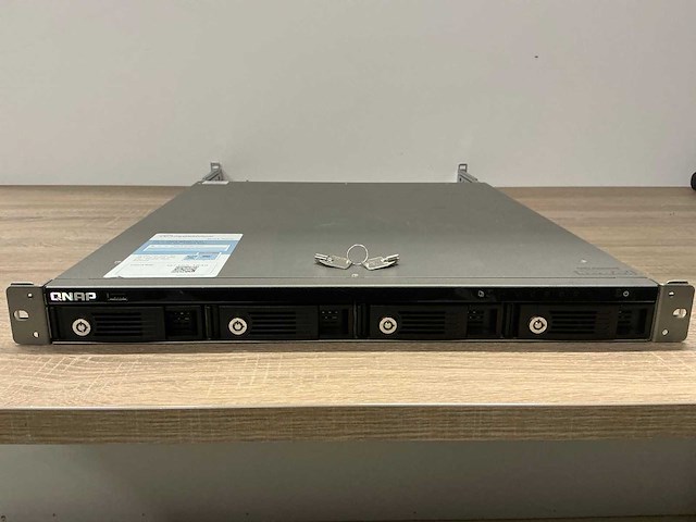 Qnap ts451u netwerkopslag + 24tb - afbeelding 1 van  8