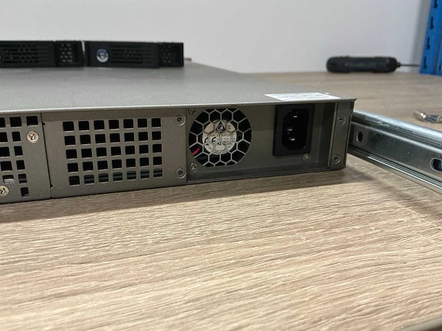 Qnap ts451u netwerkopslag + 24tb - afbeelding 7 van  8