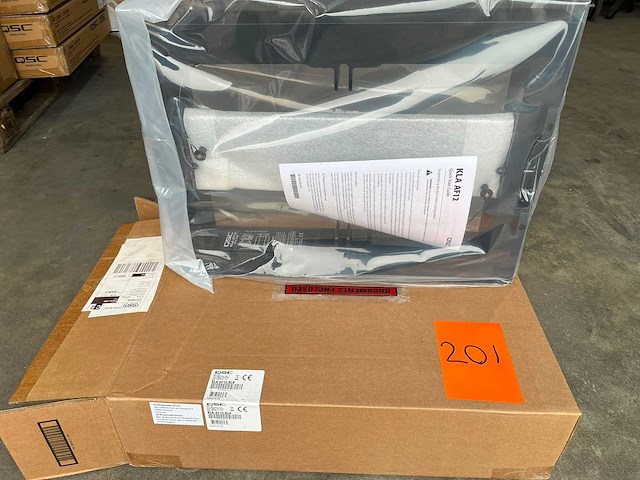 Qsc - kla-af12 fly frame - various audio equipment - afbeelding 3 van  3