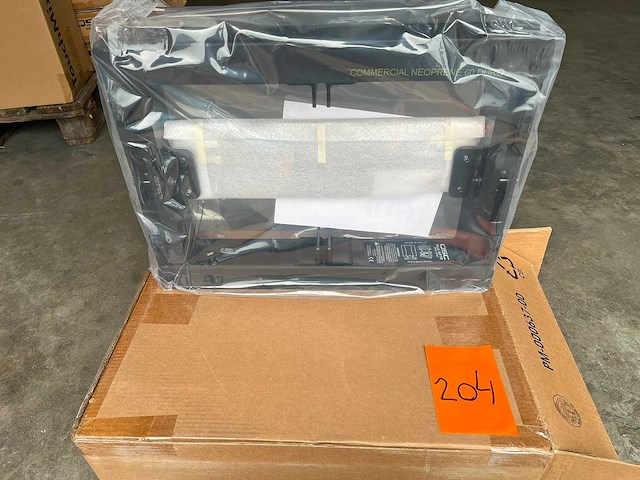 Qsc - kla-af12 fly frame - various audio equipment - afbeelding 3 van  3