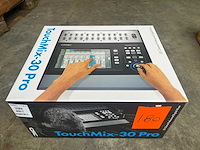 Qsc - touchmix 30 pro - digital mixing console - afbeelding 1 van  1