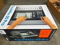 Qsc - touchmix 30 pro - digital mixing console - afbeelding 1 van  1