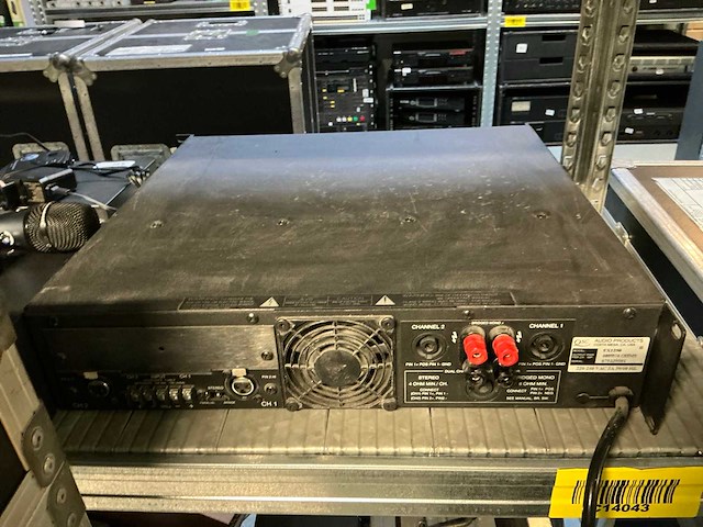 Qsc ex1250 versterker - afbeelding 2 van  3