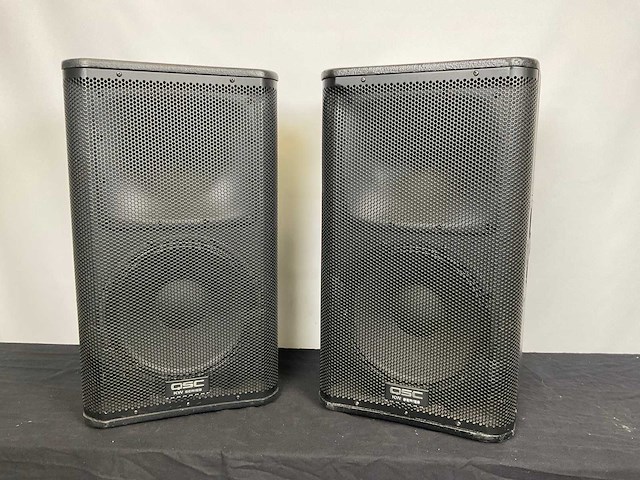 Qsc kw122 actieve 12-inch speaker (2x) - afbeelding 1 van  4
