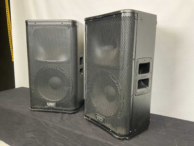 Qsc kw122 actieve 12-inch speaker (2x) - afbeelding 2 van  4
