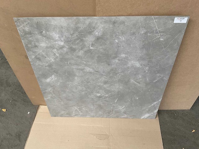 Qua granite pulpis grijs gepolijst vloertegel 100x100 cm 60 m² - afbeelding 3 van  8
