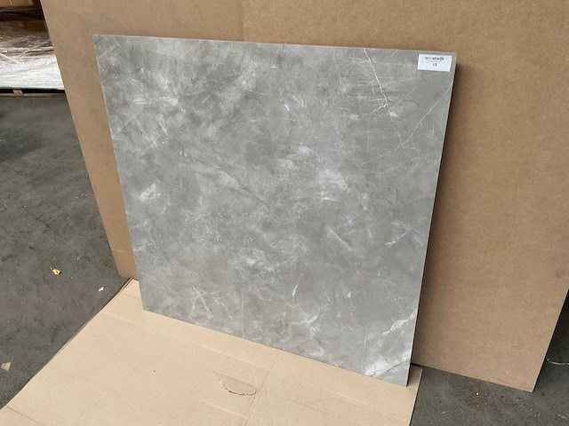 Qua granite pulpis grijs gepolijst vloertegel 100x100 cm 60 m² - afbeelding 2 van  11