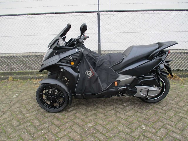 Quadro qv3 - driewieler motorscooter - motorfiets - afbeelding 1 van  15
