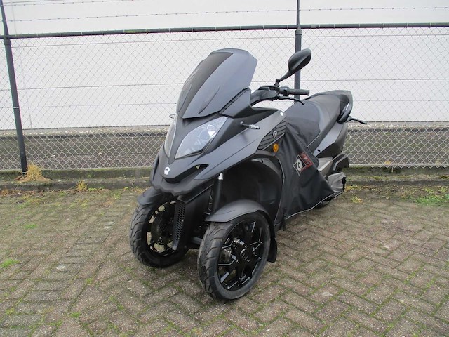 Quadro qv3 - driewieler motorscooter - motorfiets - afbeelding 10 van  15