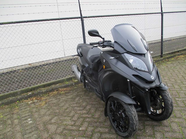 Quadro qv3 - driewieler motorscooter - motorfiets - afbeelding 13 van  15
