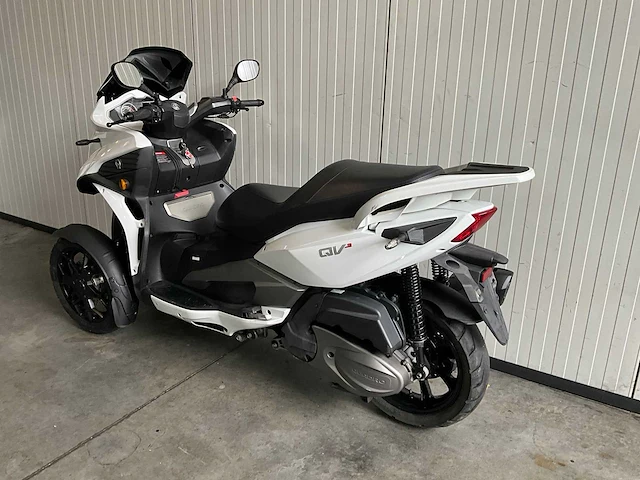 Quadro qv3 350 motorfiets - afbeelding 8 van  12