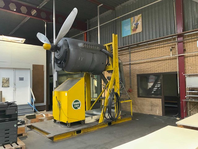 Quaker state vliegtuigmotor opstelling - afbeelding 1 van  8