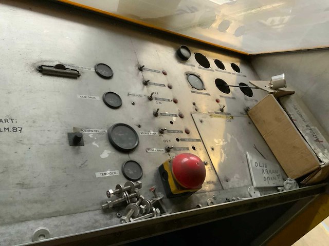 Quaker state vliegtuigmotor opstelling - afbeelding 4 van  8