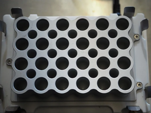 Quantofoil instruments gmbh - afbeelding 4 van  5