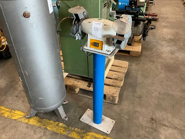 Quantum qsm 200 werkbankslijpmachine - afbeelding 1 van  4