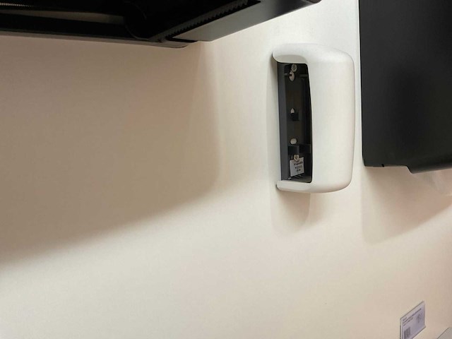 Quartzline showroom met samples dispensers (2x) - afbeelding 5 van  15