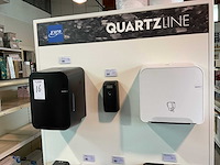 Quartzline showroom met samples dispensers (2x) - afbeelding 12 van  15