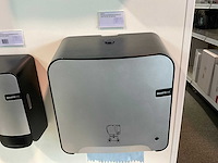 Quartzline showroom met samples dispensers (2x) - afbeelding 15 van  15