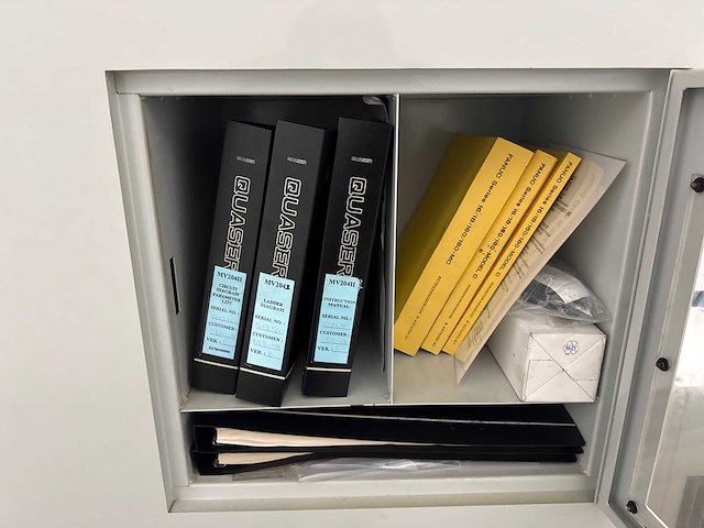 Quaser - mv204ii - cnc vertical machining centre - 2000 - afbeelding 6 van  10