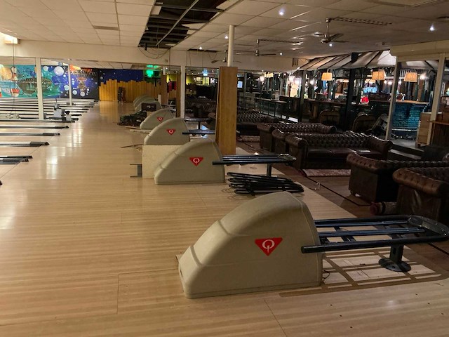 Qubica amf bowlingbal ophaal systeem - afbeelding 10 van  10
