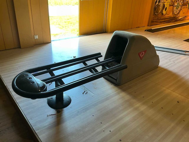 Qubica amf bowlingbal ophaal systeem - afbeelding 4 van  10