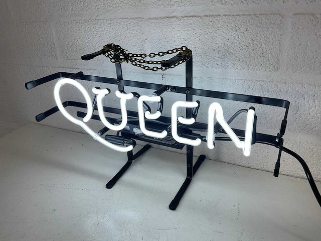 Queen glas neon - afbeelding 1 van  3