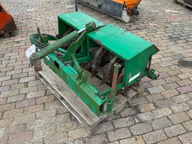 Quick aerator verticuteermachine - afbeelding 3 van  5