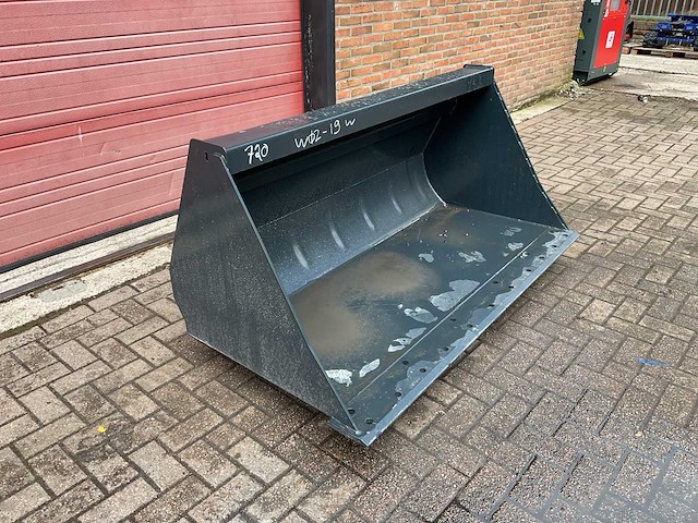Quicke 180cm laadbak erdschaufel 180 voorzetapparatuur - afbeelding 3 van  9