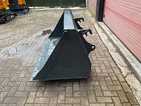 Quicke 180cm laadbak erdschaufel 180 voorzetapparatuur - afbeelding 5 van  9
