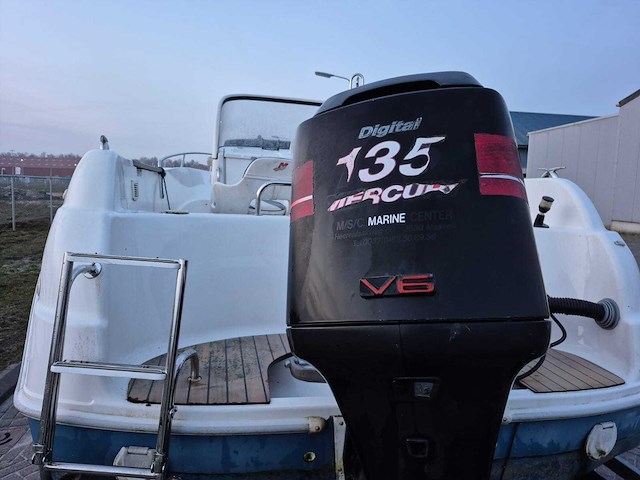 Quicksilver - 630 comander - speedboot met mercury 135 pk v6 optimax buitenboordmotor - afbeelding 3 van  29