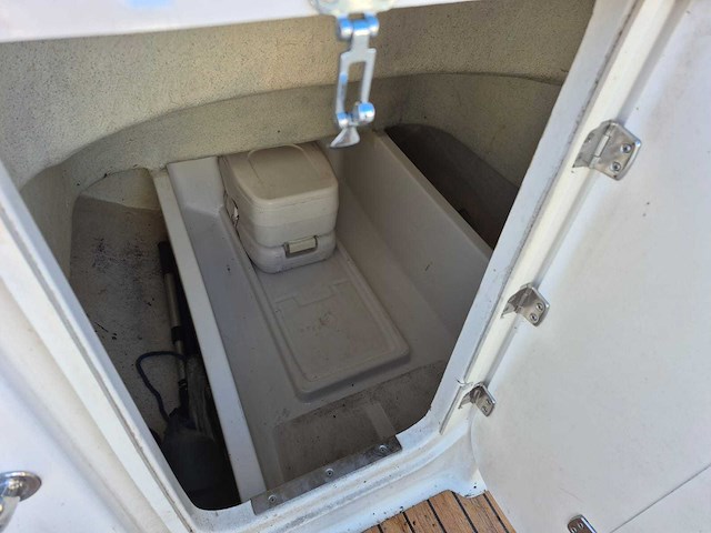 Quicksilver - 630 comander - speedboot met mercury 135 pk v6 optimax buitenboordmotor - afbeelding 21 van  29