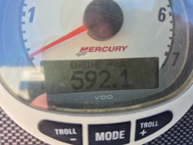Quicksilver - 630 comander - speedboot met mercury 135 pk v6 optimax buitenboordmotor - afbeelding 22 van  29