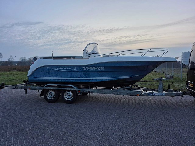 Quicksilver - 630 comander - speedboot met mercury 135 pk v6 optimax buitenboordmotor - afbeelding 27 van  29