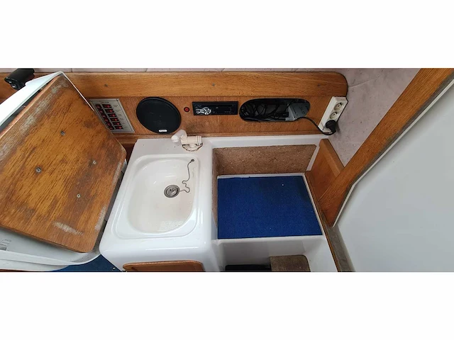 Quicksilver - camping 650 - motor yacht - 2000 - afbeelding 10 van  30