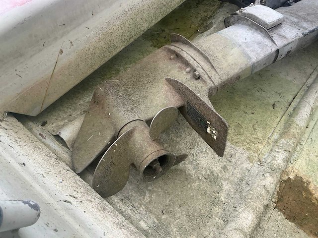 Quicksilver 410 sl boot met buitenboordmotor - afbeelding 2 van  2