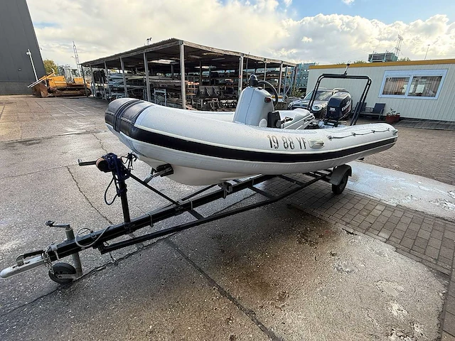 Quicksilver 450 hypalon tubes rib boot + buitenboordmotor 35pk + trailer - afbeelding 14 van  28