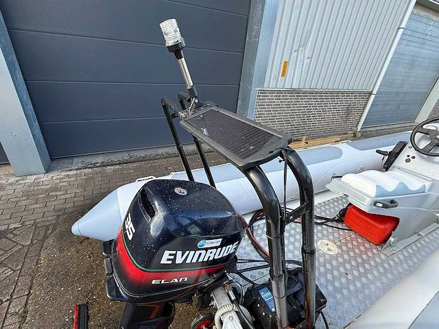 Quicksilver 450 hypalon tubes rib boot + buitenboordmotor 35pk + trailer - afbeelding 17 van  28