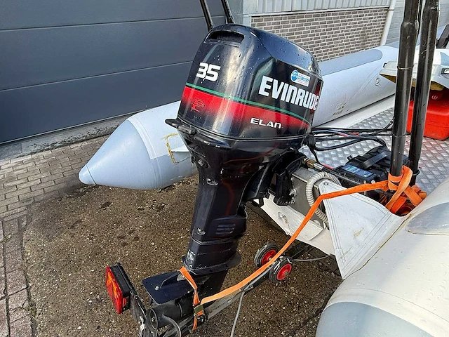 Quicksilver 450 hypalon tubes rib boot + buitenboordmotor 35pk + trailer - afbeelding 21 van  28