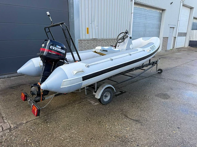Quicksilver 450 hypalon tubes rib boot + buitenboordmotor 35pk + trailer - afbeelding 1 van  28