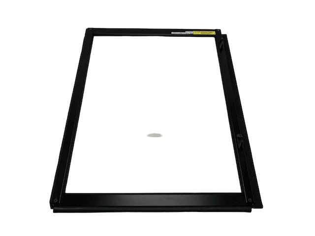 Quicksilver and uttern central black opening windshield for d57 and q595 - d57/595crctr - afbeelding 1 van  3