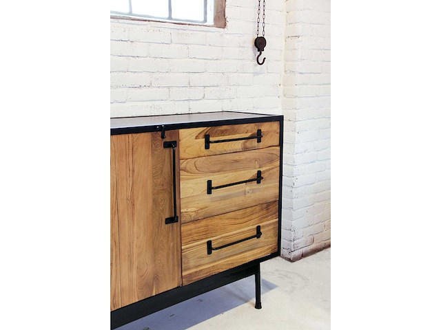 Quip & co - industrieel retro dressoir - afbeelding 3 van  4