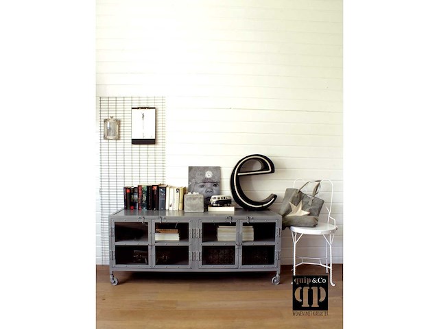 Quip & co - industriële 4-deurs tv kast - afbeelding 2 van  2