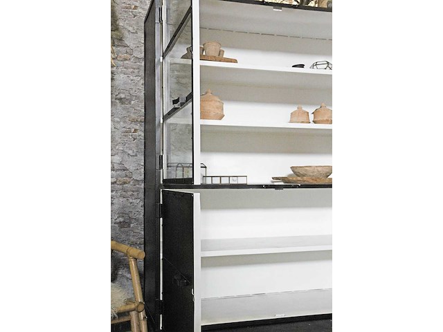 Quip & co - industriële buffetkast - afbeelding 1 van  1