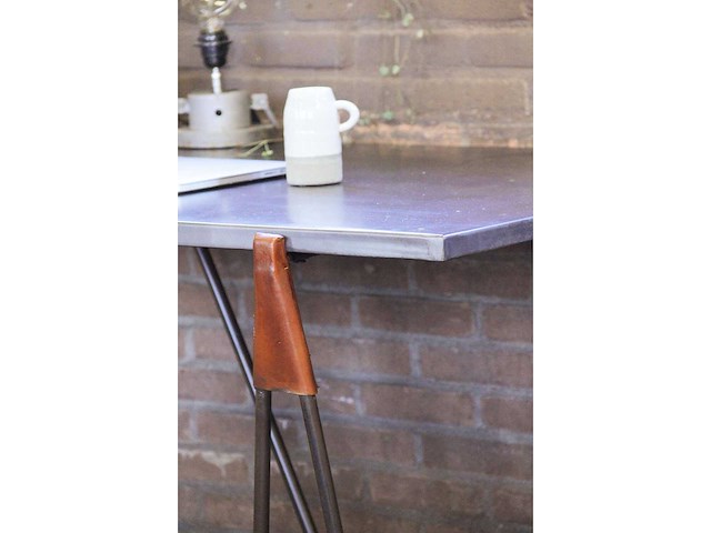 Quip & co - industriële (bureau)tafel - afbeelding 3 van  4