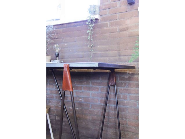 Quip & co - industriële (bureau)tafel - afbeelding 4 van  4