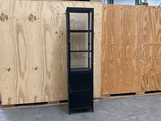 Quip & co industriële vitrinekast - afbeelding 1 van  3