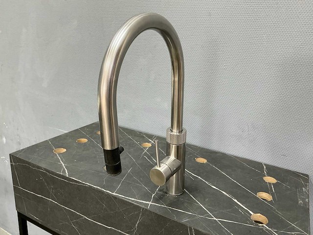 Quooker - keukenmengkraan - afbeelding 1 van  6